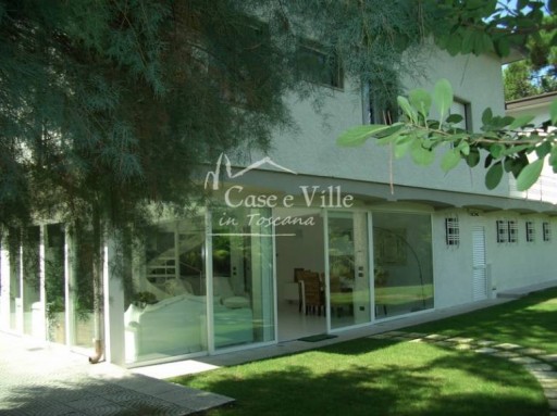 Villa Forte dei Marmi  VENDITA