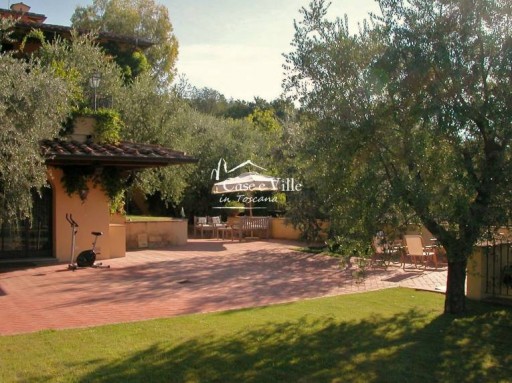 Villa Poggio a Caiano  VENDITA