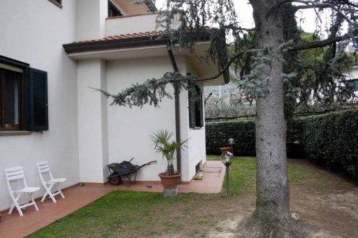 Villa Prato  VENDITA