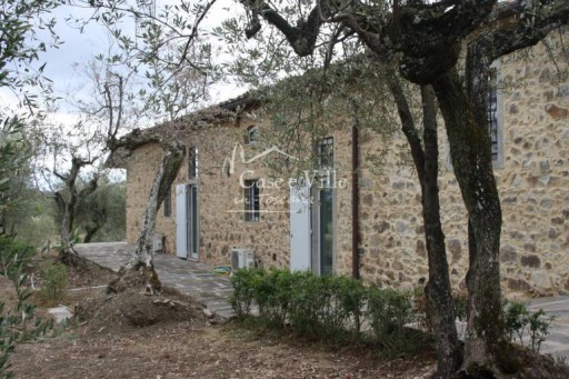 Colonica Carmignano  VENDITA