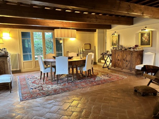 Villa Vaiano  FOR SALE