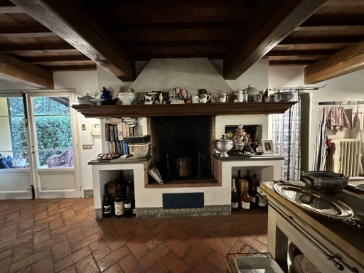 Villa Vaiano  FOR SALE