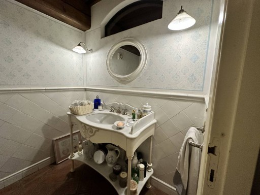 Villa Vaiano  FOR SALE