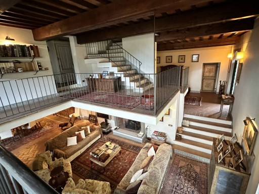 Villa Vaiano  FOR SALE