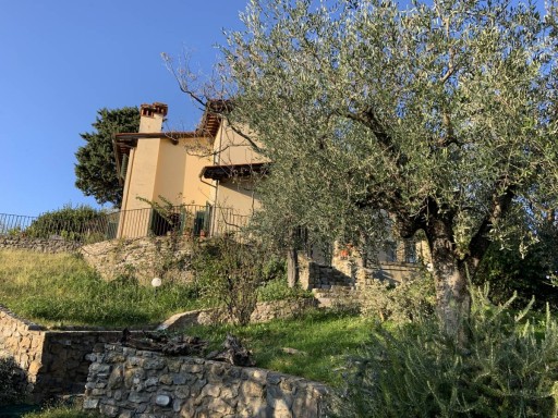 Colonica Carmignano  VENDITA