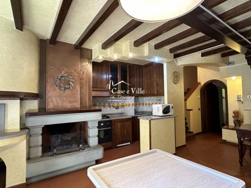 Villa Prato  VENDITA