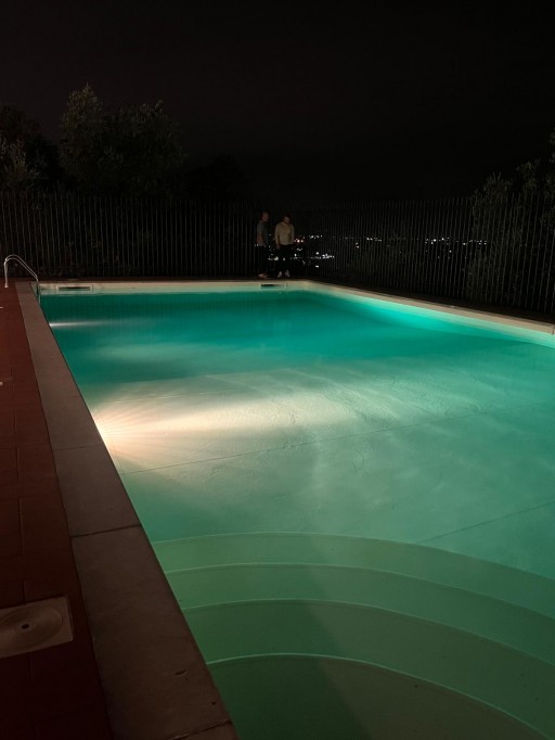 Colonica Prato  VENDITA