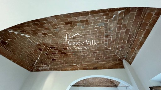 Porzione di villa Prato  VENDITA