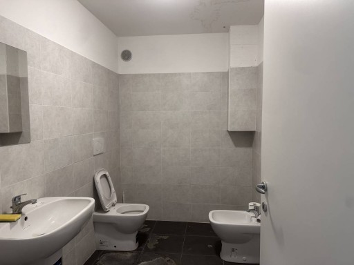 Capannone con Appartamento Prato  AFFITTO