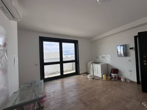 Capannone con Appartamento Prato  AFFITTO