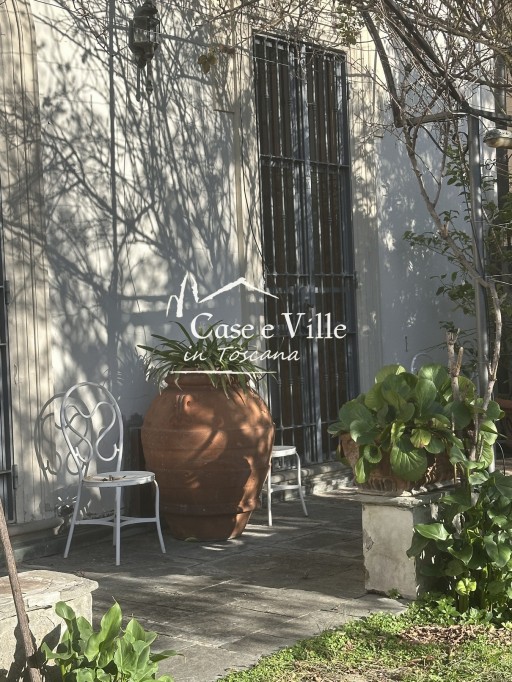 Villa Prato  VENDITA