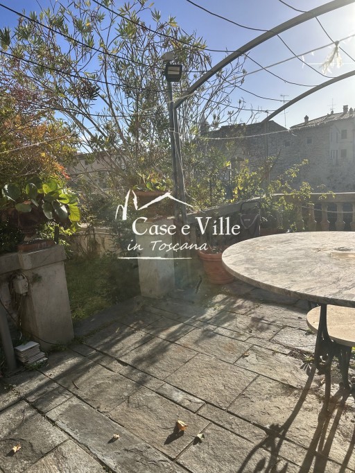 Villa Prato  VENDITA