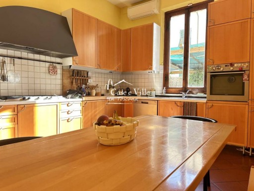 Casa Indipendente Prato  VENDITA