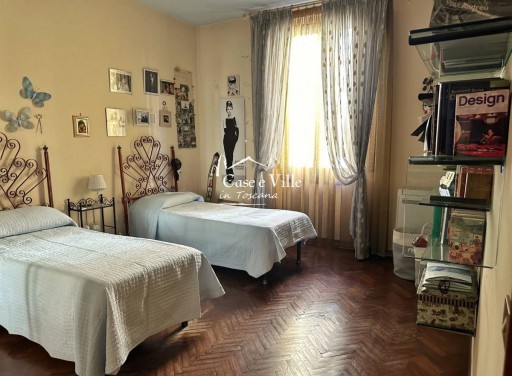 Casa Indipendente Prato  VENDITA