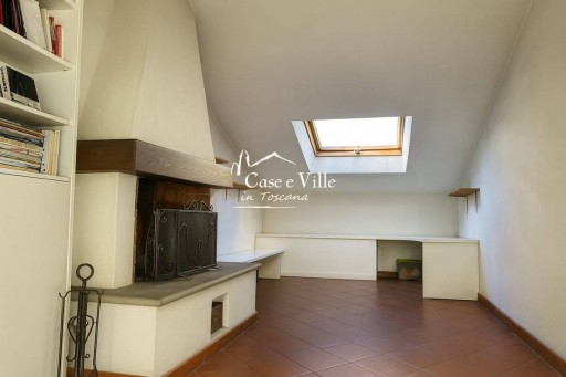 Casa Indipendente Prato  VENDITA